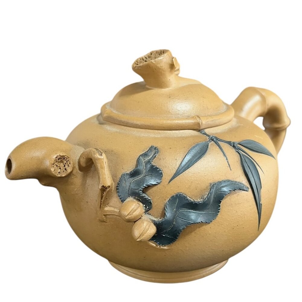 SALE Vintage Yixing Zisha Tea pot